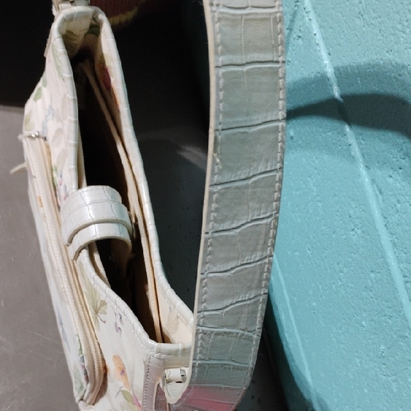 Longaberger White Floral Shoulder Bag - Picture 11 of 11